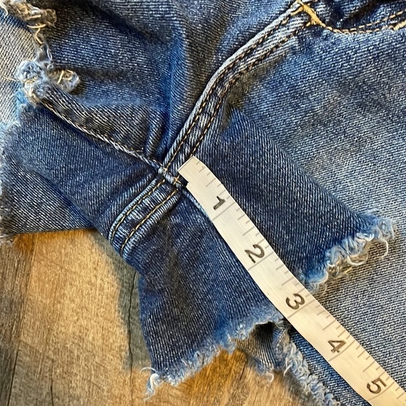 Joe’s Jeans Andreea Distressed Denim Jeans Shorts size 29 - Picture 15 of 15
